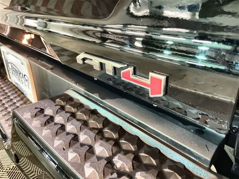 Used 2023 GMC Canyon AT4 w/ AT4 Premium Package image 30