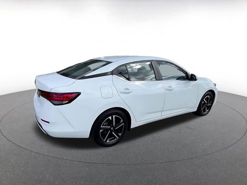 Used 2025 Nissan Sentra SV FWD image 15