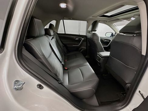 Used 2025 Toyota RAV4 XLE Premium FWD image 28