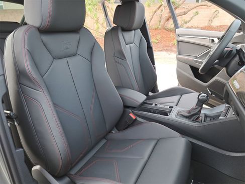 New 2025 Audi Q3 2.0T Premium Plus image 10