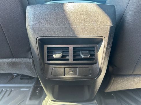 Used 2024 Chevrolet Colorado LT w/ LT Convenience Package II image 16