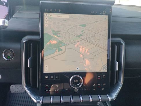 New 2026 GMC Acadia AT4 w/ LPO, Floor Liner Package image 15