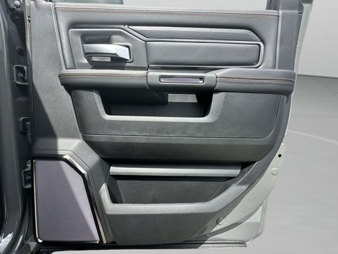 New 2026 RAM 2500 4x4 Crew Cab image 36