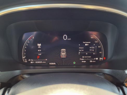 Used 2025 Acura MDX FWD image 16