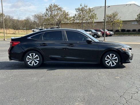 Used 2022 Honda Civic LX image 4