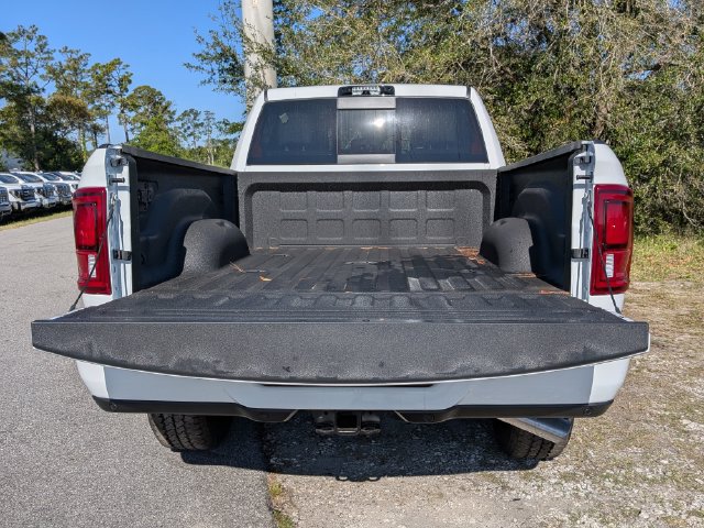 New 2026 RAM 2500 Laramie AWD/4WD image 14