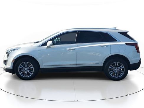 Certified 2023 Cadillac XT5 Premium Luxury FWD image 2