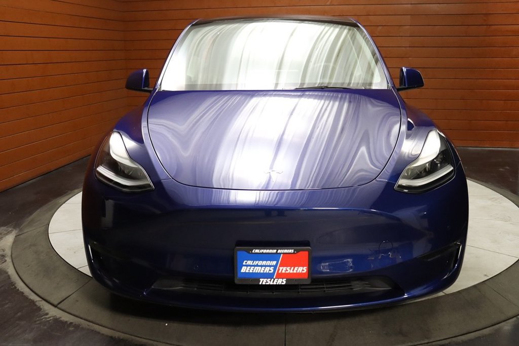 Used 2022 Tesla Model Y Long Range AWD/4WD image 2