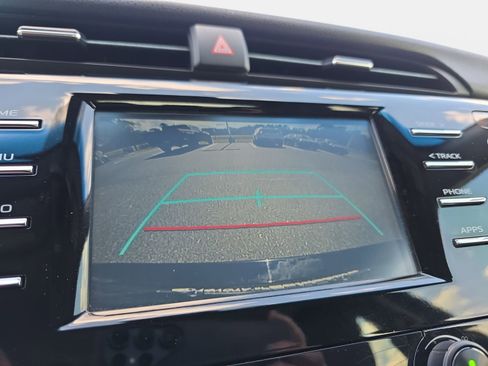 Used 2018 Toyota Camry SE image 22