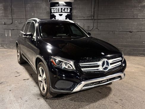 Used 2017 Mercedes-Benz GLC 300 4MATIC image 7
