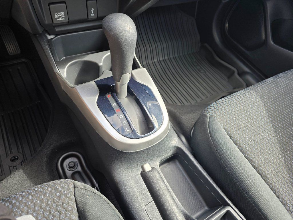Used 2020 Honda Fit LX image 23