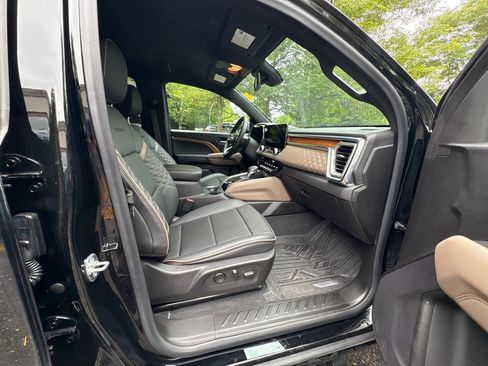 Used 2024 GMC Canyon Denali w/ LPO, Denali Black Edition AWD/4WD image 33