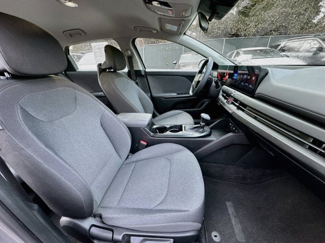 Certified 2025 Kia K4 FWD image 25