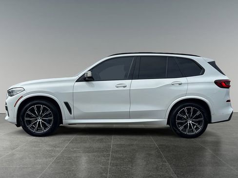 Used 2022 BMW X5 M50i w/ Premium Package image 5