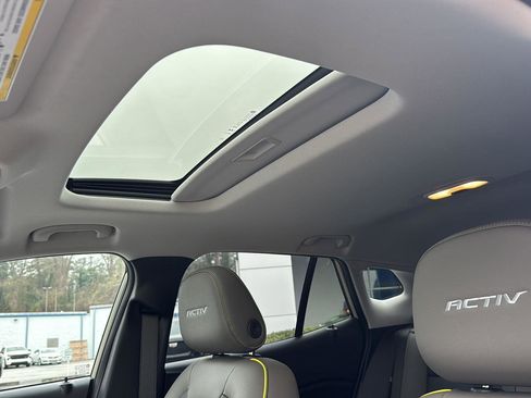 New 2026 Chevrolet Trax ACTIV w/ Sunroof Package image 28