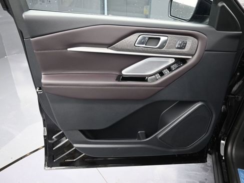 New 2026 Ford Explorer Platinum image 22