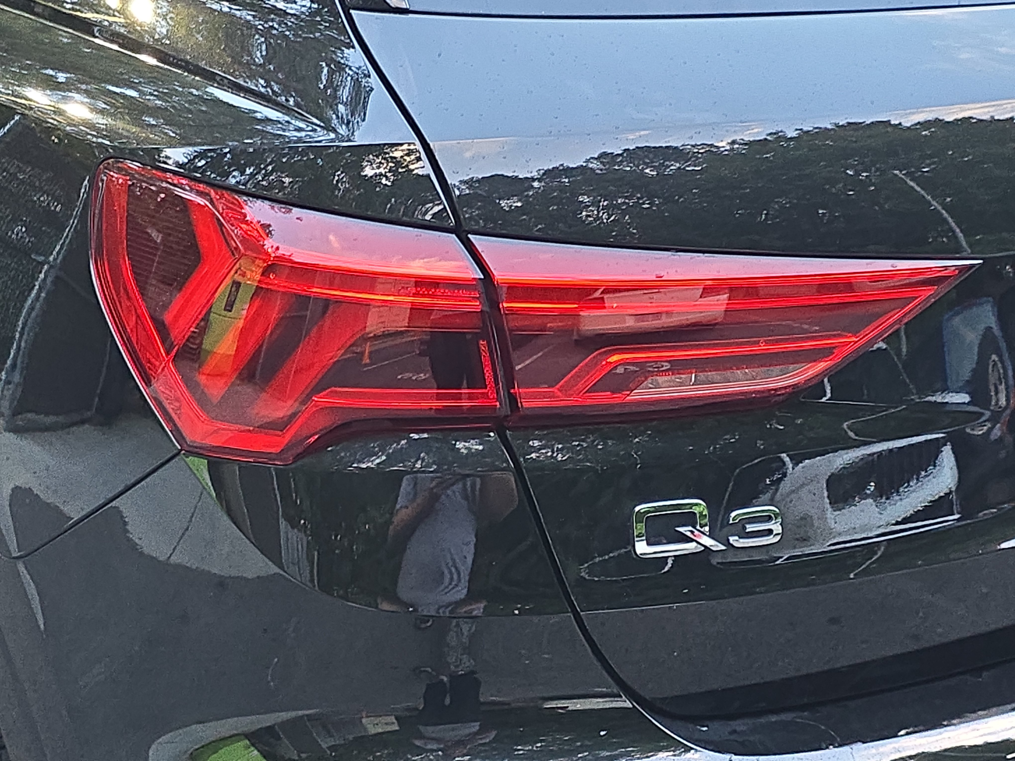 Used 2022 Audi Q3 2.0T Premium w/ Convenience Package AWD/4WD image 34