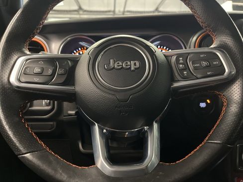 Used 2023 Jeep Gladiator Mojave image 16