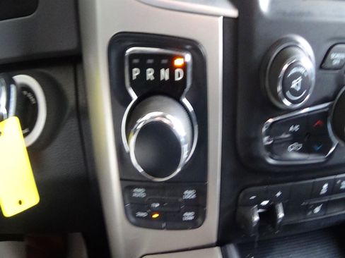 Used 2018 RAM 1500 Big Horn AWD/4WD image 24