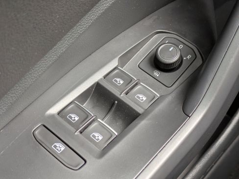 Certified 2023 Volkswagen Jetta SE image 23