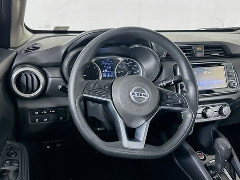 Used 2020 Nissan Versa S image 18