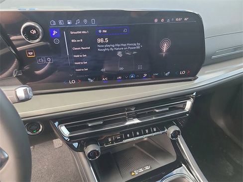 New 2026 Chevrolet Traverse LT w/ Midnight/Sport Edition image 31