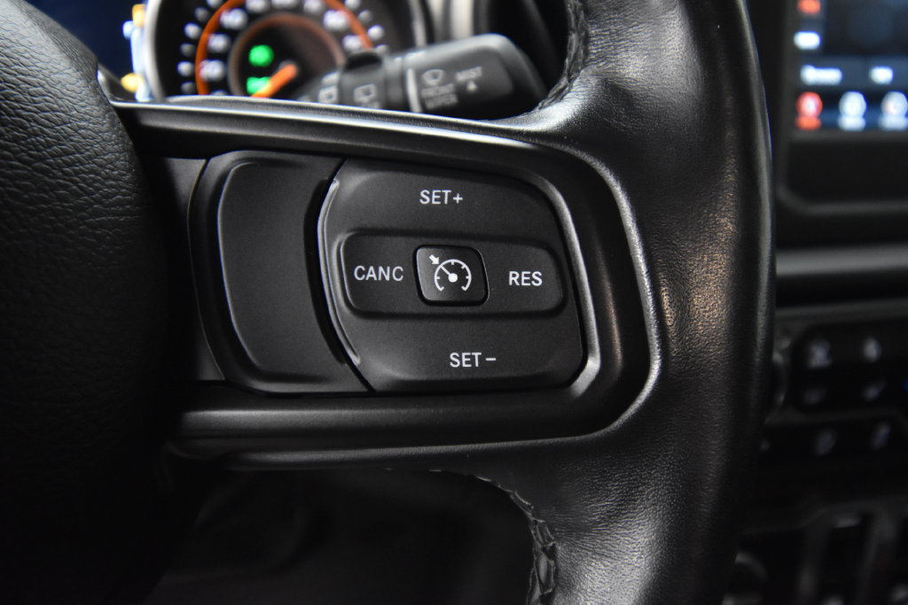 Used 2020 Jeep Wrangler Sport AWD/4WD image 29