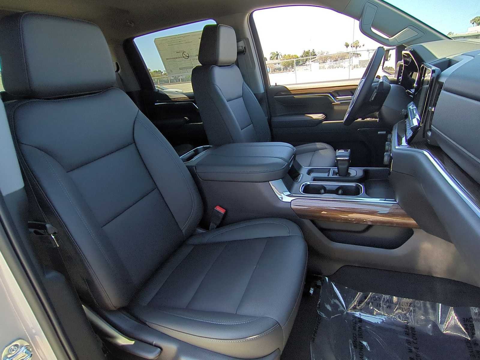 New 2026 Chevrolet Silverado 1500 RST w/ Z71 Off-Road Package AWD/4WD image 27