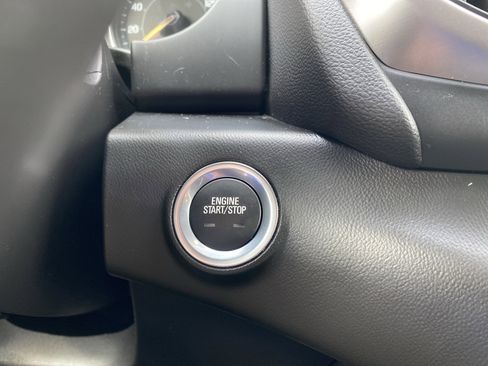 Used 2022 GMC Terrain AT4 image 18