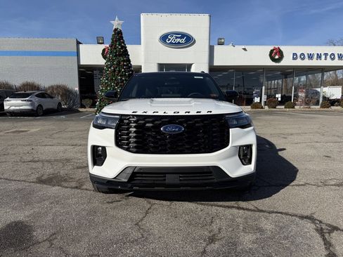New 2026 Ford Explorer ST-Line w/ ST-Line Street Pack image 2