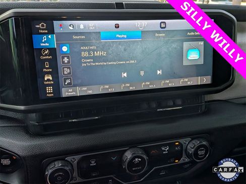 Used 2024 Jeep Wrangler Unlimited Sport image 15