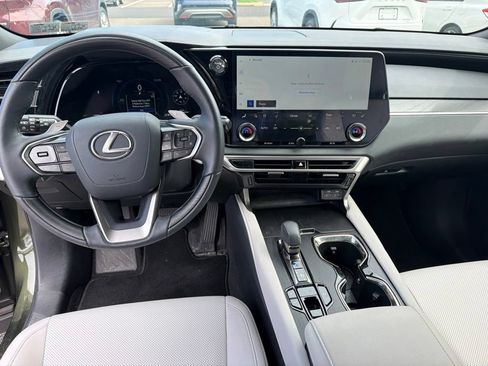 Used 2025 Lexus RX 350h AWD/4WD image 11