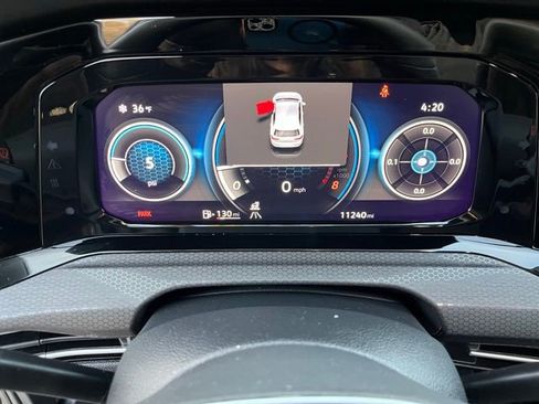 Certified 2024 Volkswagen GTI SE w/ SE Leather Seats Package image 35