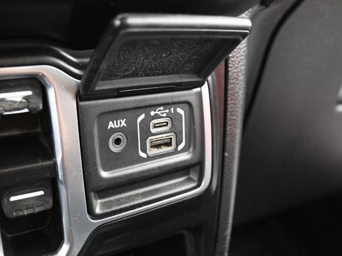 Used 2021 Jeep Wrangler Unlimited Rubicon AWD/4WD image 25