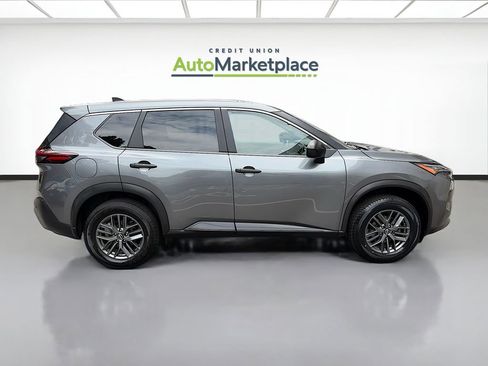 Used 2023 Nissan Rogue S FWD image 8