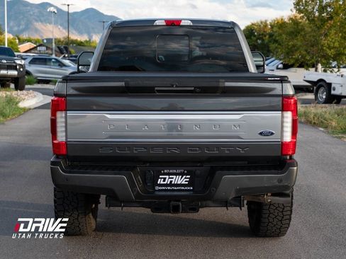 Used 2017 Ford F250 Platinum w/ Platinum Ultimate Package image 15