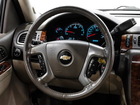 Used 2013 Chevrolet Tahoe LTZ RWD image 24