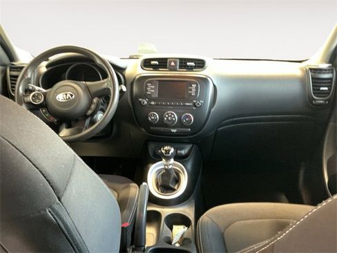 Certified 2018 Kia Soul image 8