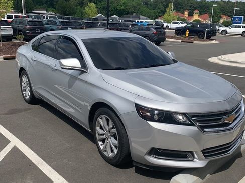 Used 2020 Chevrolet Impala LT FWD image 2