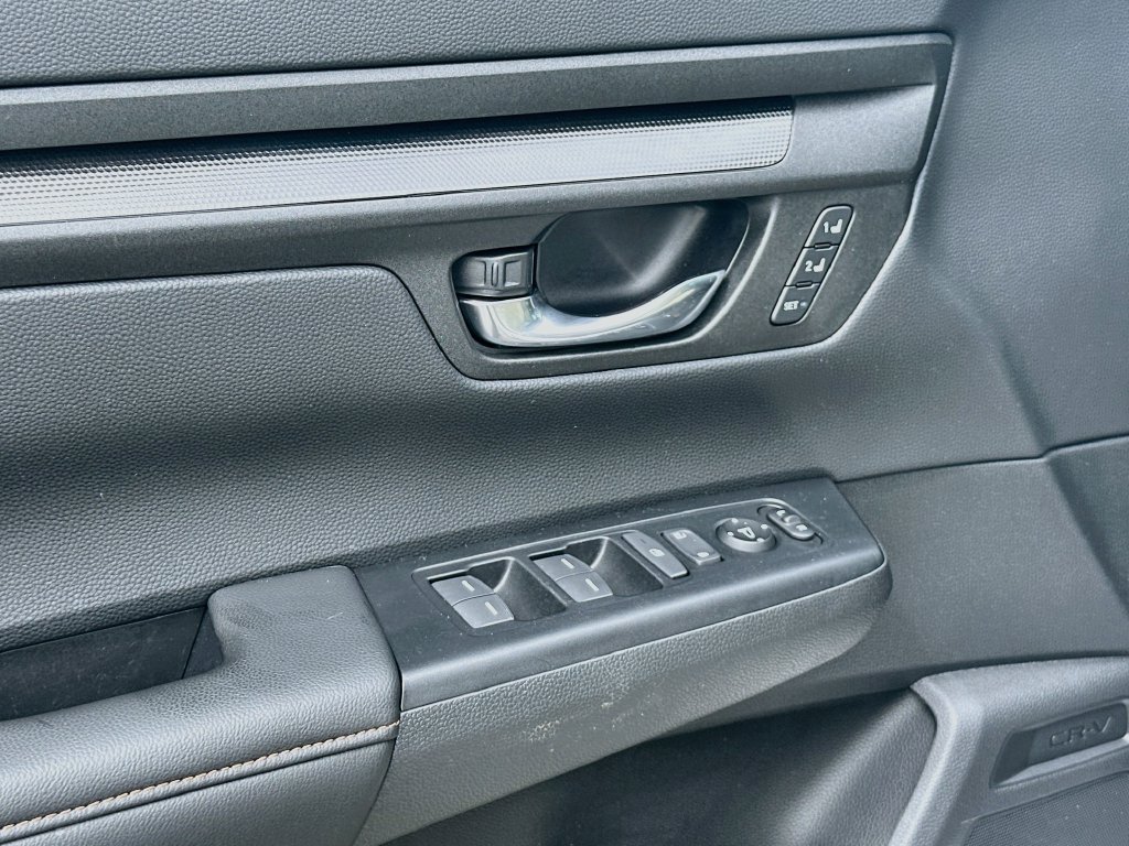 Used 2026 Honda CR-V Sport-L image 17
