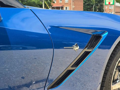 Used 2014 Chevrolet Corvette Stingray Coupe w/ Battery Protection Package RWD image 12