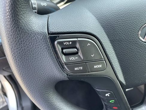 Used 2017 Hyundai Santa Fe Sport w/ Cargo Package AWD/4WD image 18