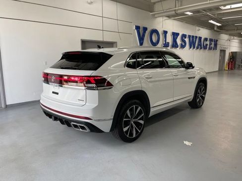 Used 2024 Volkswagen Atlas Cross Sport SEL Premium R-Line AWD/4WD image 4