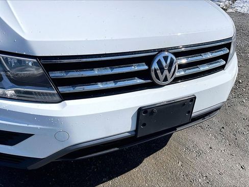 Used 2020 Volkswagen Tiguan SE image 26