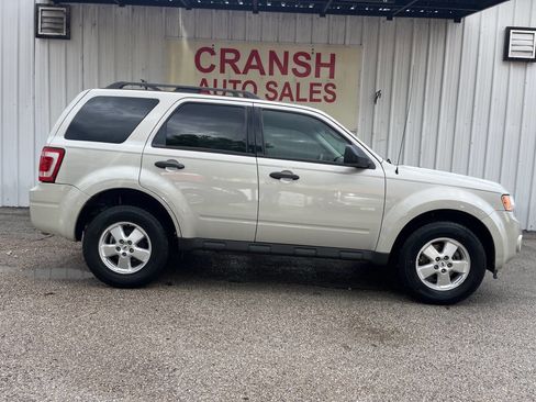 Used 2009 Ford Escape XLT image 7