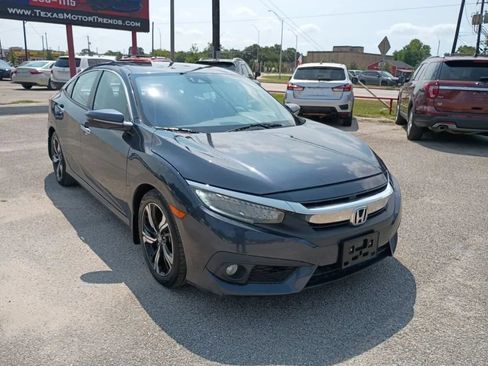 Used 2016 Honda Civic Touring image 7