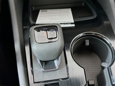 New 2026 Nissan Rogue SV AWD/4WD image 17