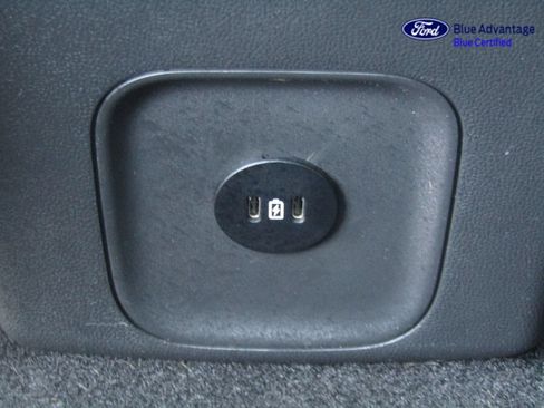 Certified 2024 Ford Escape ST-Line Elite w/ Premium Technology Package AWD/4WD image 39