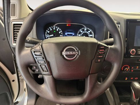 Used 2024 Nissan Frontier SV w/ Technology Package RWD image 14