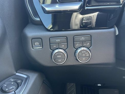New 2026 GMC Sierra 1500 Elevation AWD/4WD image 18